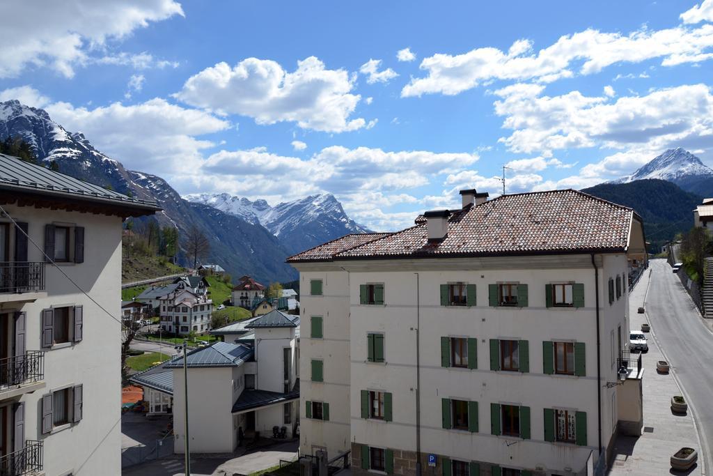 Albergo Cavallino Pieve di Cadore Exteriör bild